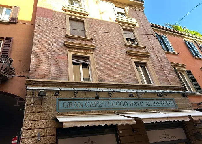 Albari House